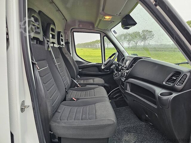 Carrinha de tejadilho alto IVECO DAILY 35S16 L4H2 Maxi Automaat