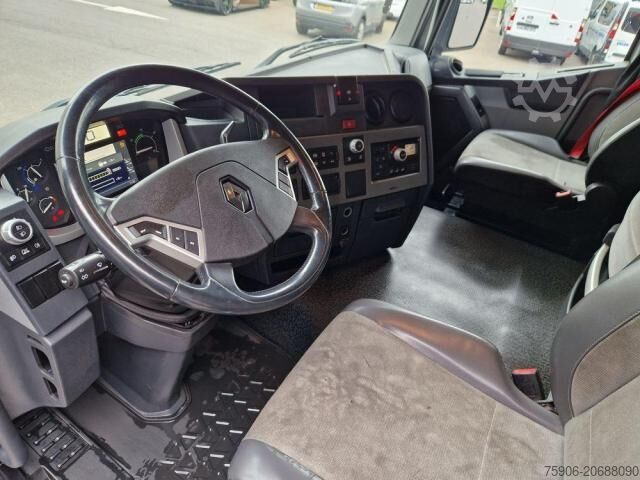 Standardni tegljač Renault Gamme T 440