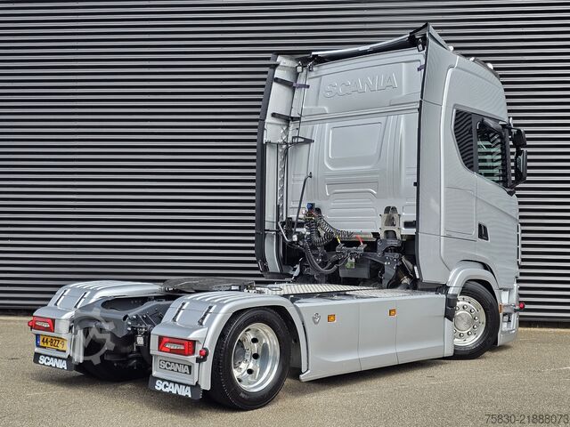 Standard-SZM Scania S590 V8 4x2 / RETARDER / FULL AIR / 54DKM