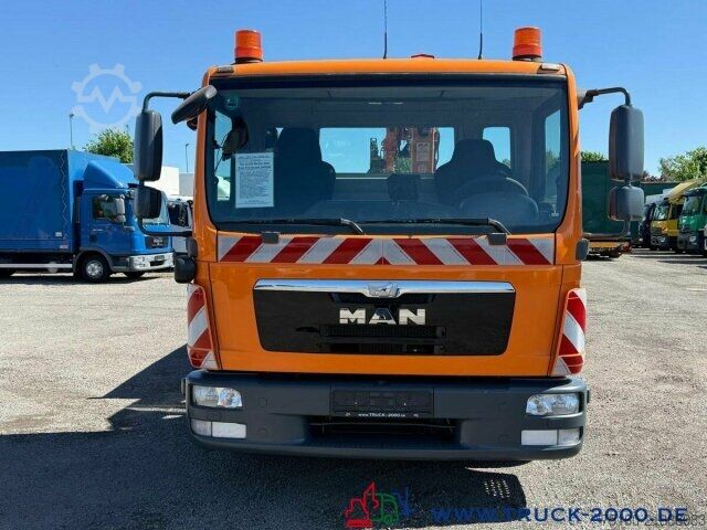 Three-sided tipper truck MAN TGL 12.220 Meiller Atlas Kran 5+6 Steuerk 146TKM