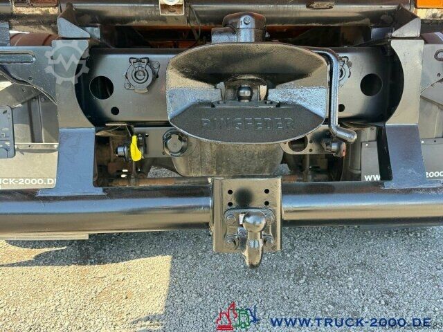 Three-sided tipper truck MAN TGL 12.220 Meiller Atlas Kran 5+6 Steuerk 146TKM
