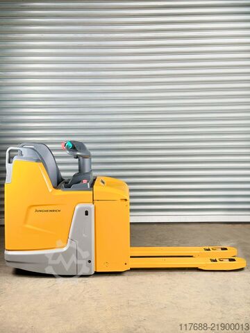 Dongkrak palet manual Jungheinrich ERE 120 - Service Neu - Batterie 86% - Nur 3.794 Std. - 2t