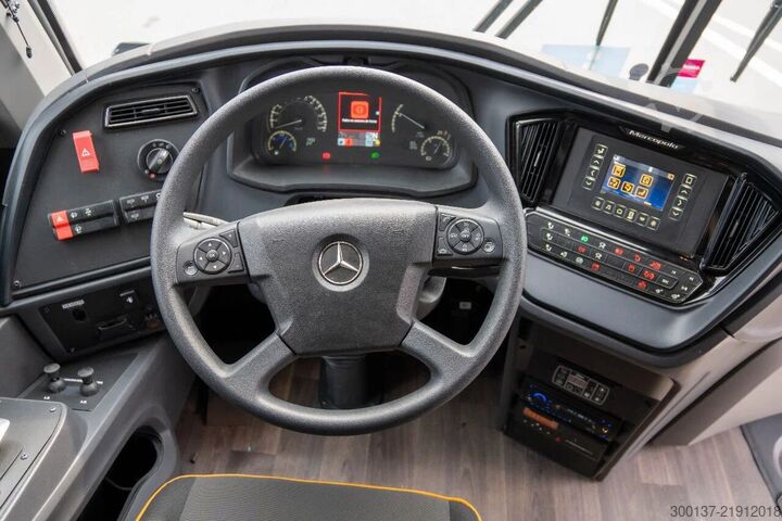 Autokar Mercedes-Benz O-series