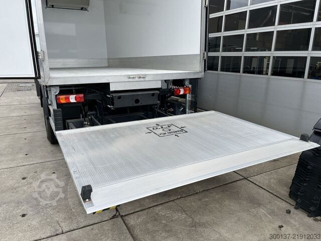 Hladnjača i zamrznuti transport Mercedes-Benz Atego 1725 4x4 Refrigerator Truck