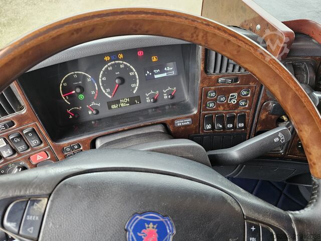 मानक ट्रैक्टर यूनिट SCANIA SCANIA R620LB6X4HHA Manuel PTO Blatt/Luf