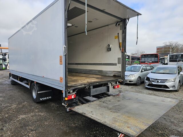 रेफ्रिजरेटेड ट्रक Volvo FL240 4x2 Ladeborwand