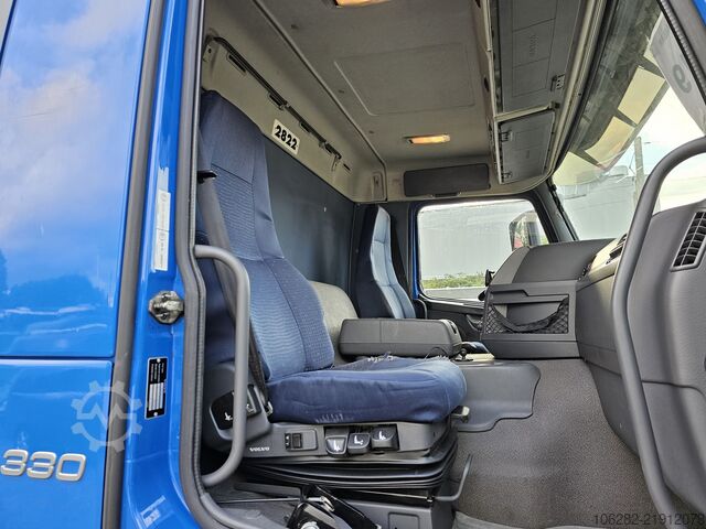 冷蔵ボックス付きローリー VOLVO FM330 6x2 FRIGOBLOCK Multizone Lenk u. L