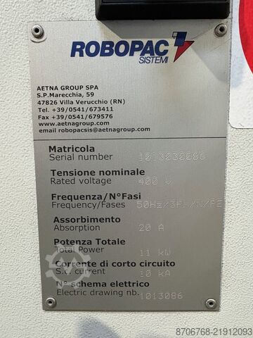 Balicí stroj na palety Robopac Helix 4