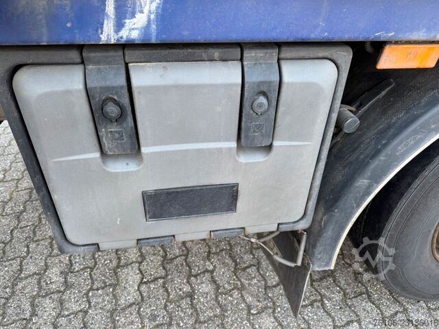 Dobozos teherautó MERCEDES-BENZ Actros 2545 6x2 Getränkewagen