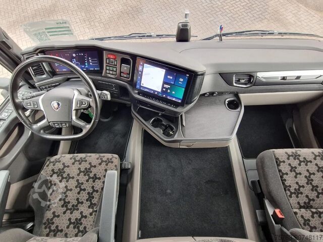Estándar-SZM Scania R560 Highline 4x2 - Like new - Full spec - Face...