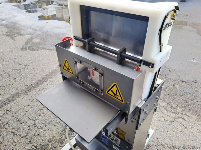 Rezač za torte i kolače FoodTools CS-4AAC