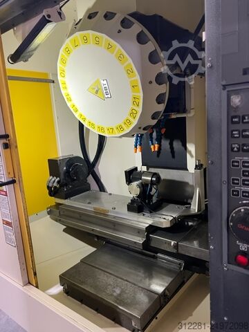 Vertikālais apstrādes centrs FANUC ROBODRILL α-D21LiB5