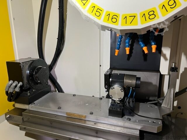 Vertikālais apstrādes centrs FANUC ROBODRILL α-D21LiB5