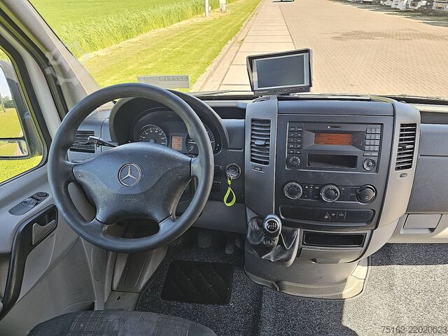垃圾车 MERCEDES-BENZ SPRINTER 513