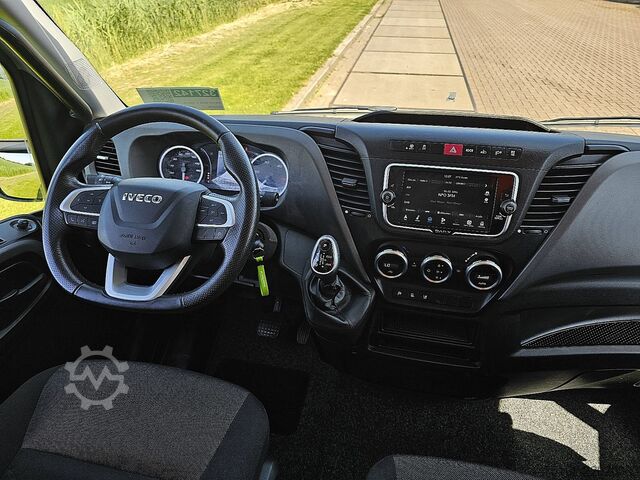 Xe ga mui cao IVECO DAILY 35S18 ac automaat EURO6