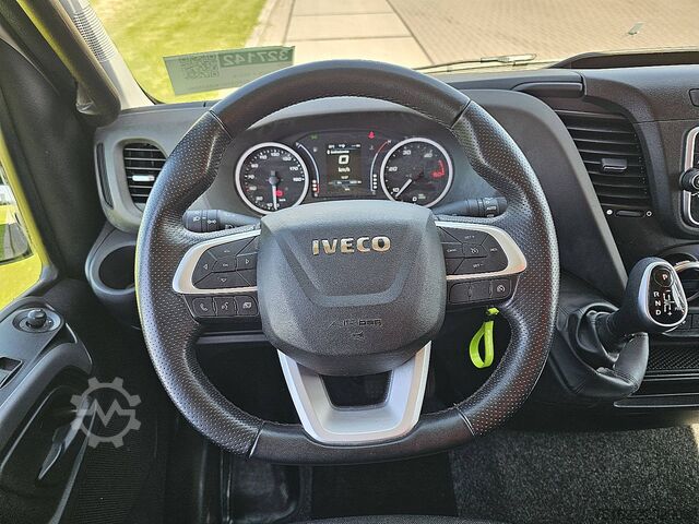 Xe ga mui cao IVECO DAILY 35S18 ac automaat EURO6