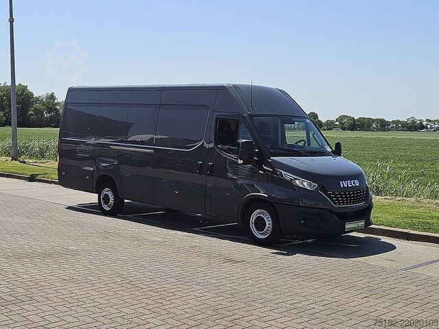 Xe ga mui cao IVECO DAILY 35S18 L4H2 3.0Ltr Automaat