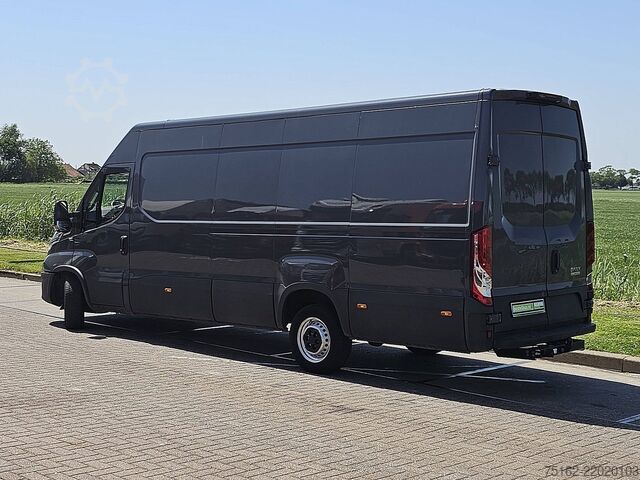 Xe ga mui cao IVECO DAILY 35S18 L4H2 3.0Ltr Automaat