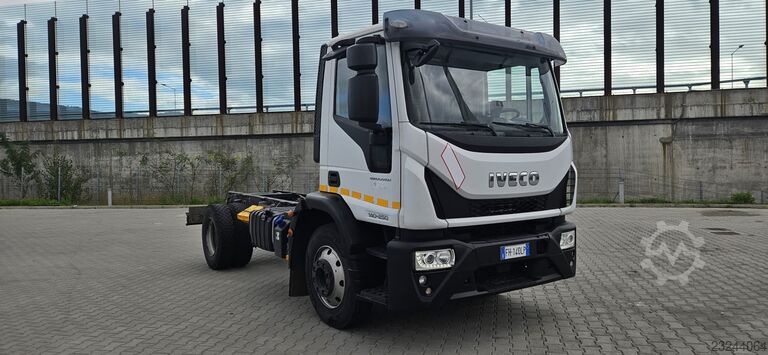 Nákladní automobil Iveco EUROCARGO 140E25 T26-116