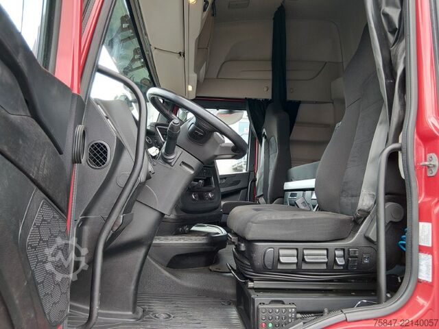 大容量トラクターユニット Iveco S-Way AS 440 S 46 T/FP LT Navi ACC
