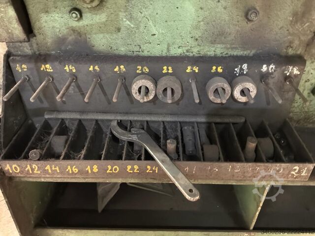 Peddinghaus Forax 450 universele ponsmachine Peddinghaus Forax 450