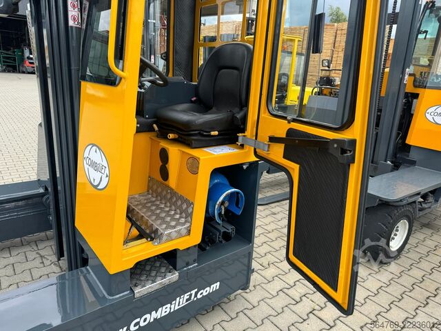 čtyřcestný vysokozdvižný vozík Combilift C3000/Triplex 5500 mm /Perfect condition