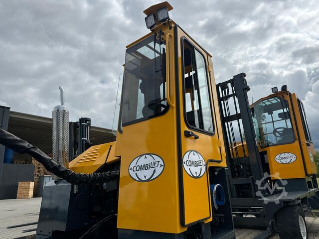 čtyřcestný vysokozdvižný vozík Combilift C3000/Triplex 5500 mm /Perfect condition