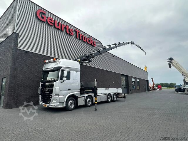 Kamion sa kranom DAF XF 530 8X2+HIAB 1055E-8+JIB 150X-6 KRAAN/KRAN/C...