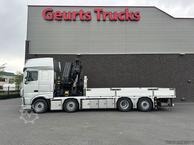 Kamion sa kranom DAF XF 530 8X2+HIAB 1055E-8+JIB 150X-6 KRAAN/KRAN/C...