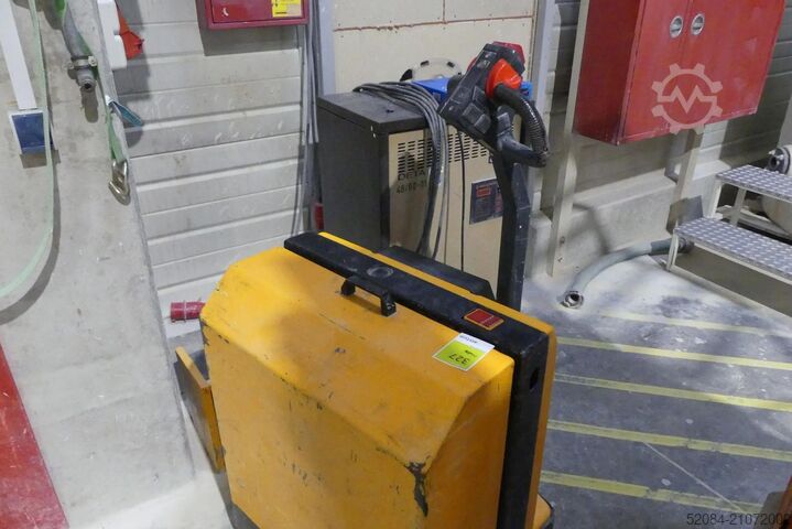 ръчна палетна количка Jungheinrich 