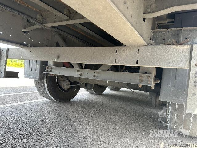 Opin hálf-vagn með segldúk Schmitz Cargobull Semitrailer Curtainsider Mega