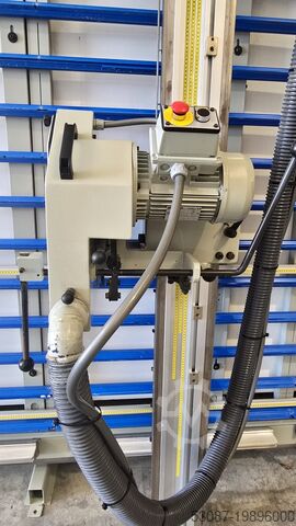 Scie verticale pour panneaux GMC KGS 400 E