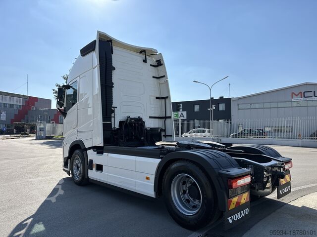 стандартен трактор Volvo FH 500 Aero Retarder New