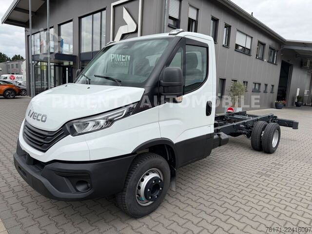 Bestelwagenchassis IVECO Daily 70C18HP 4100mm CHASSIS LUFTFED KLI LED RFK