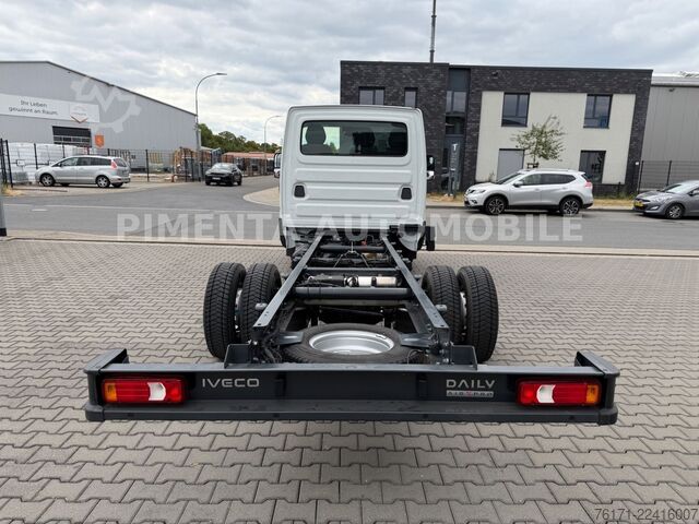 Bestelwagenchassis IVECO Daily 70C18HP 4100mm CHASSIS LUFTFED KLI LED RFK