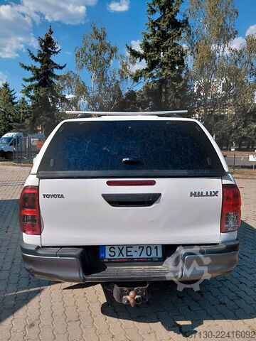 Van TOYOTA Hilux Double Cab Duty 4x4