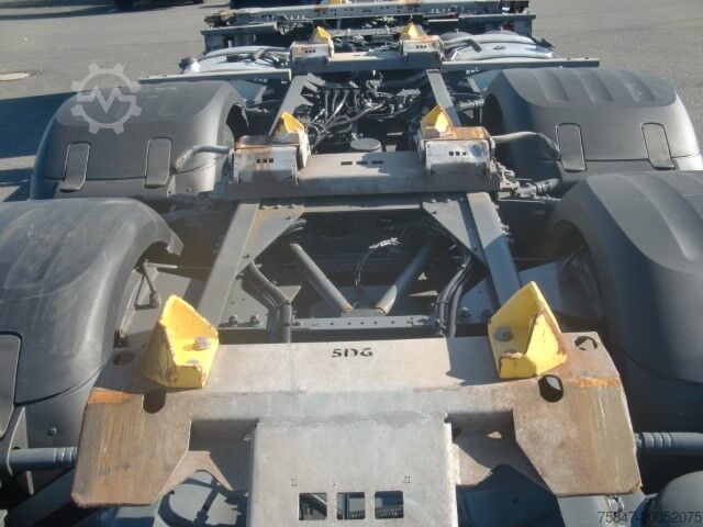 Trao đổi khung gầm xe tải DAF XF 480 FAR Intarder 2x AHK BDF 7,82