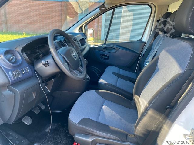 Xe van thùng kín OPEL Vivaro B Kastenwagen L1H1  2,7t*Ahk*90 tkm *