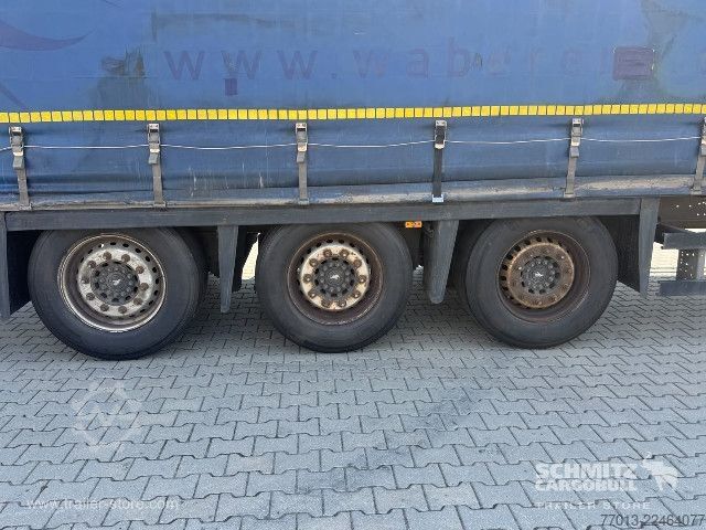 Semi-remorque bâchée Schmitz Cargobull Curtainsider Mega