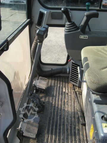Minigrafa TAKEUCHI TB 219 mit Vollkabine / 2685 Stunden / 2070 kg
