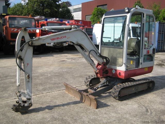 Minigrafa TAKEUCHI TB 219 mit Vollkabine / 2685 Stunden / 2070 kg