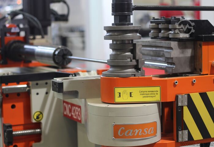 Máquina de curvar tubos CANSA MAKINA CNC-38/R3