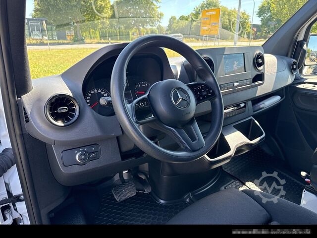 Κλειστό βαν MERCEDES-BENZ Sprinter 319 4x4/SCHWINGSITZ/KAMERA/AHK3,50TO