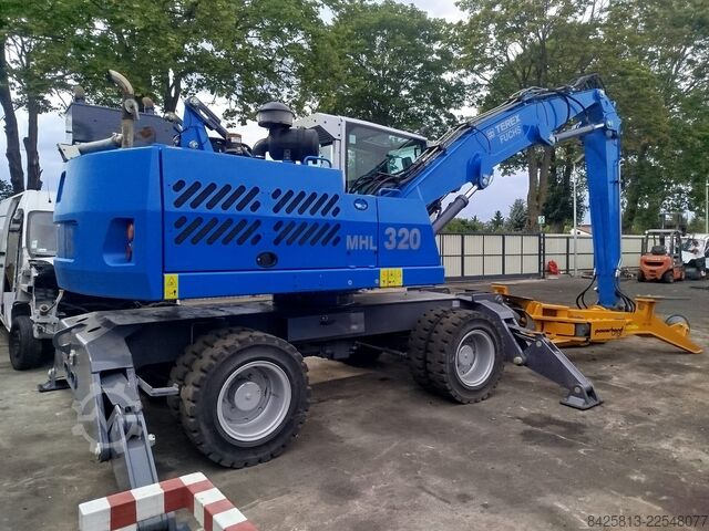  Fuchs MHL 320 D + Powerhand VRS200