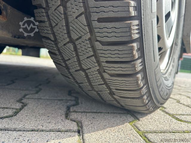 Camión de bomberos MERCEDES-BENZ Spinter 319 CDI **4 x Auf Lager**