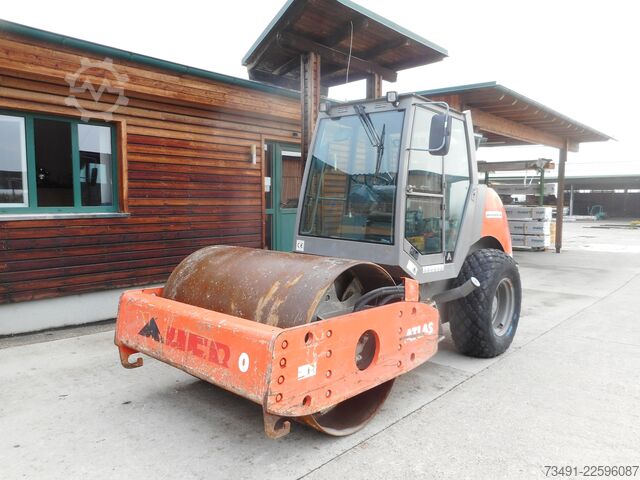 Roller drum tunggal ATLAS AW1070 mit KLIMA