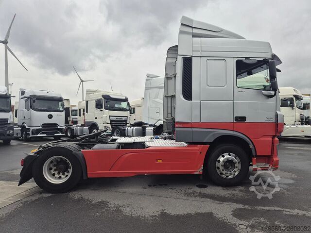 รถแทรกเตอร์มาตรฐาน DAF XF 440 FT SPACE CAB