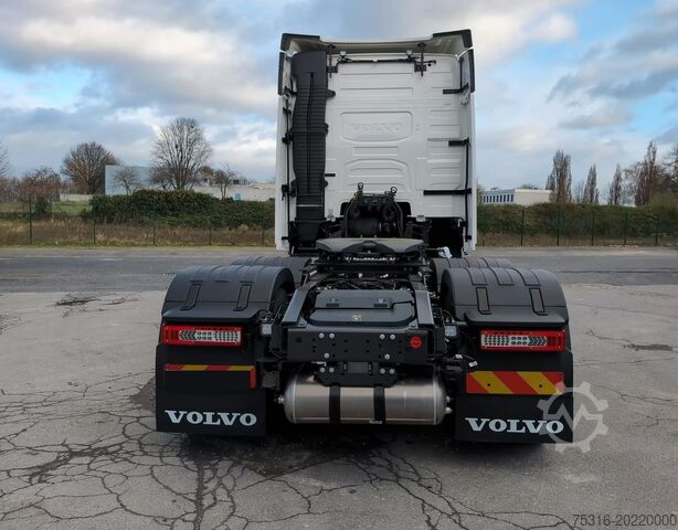 Szabványos vontató Volvo FH 540