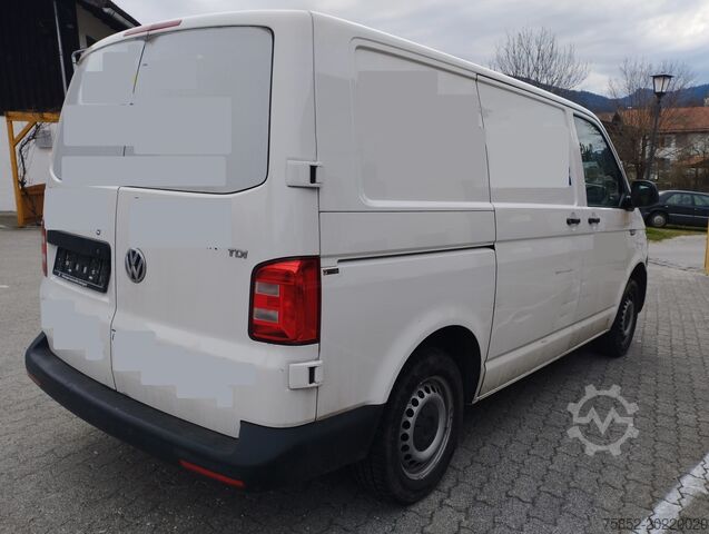 Skriňová dodávka VW T 6 2,0 TDI BlueMotion Werkzeugregale