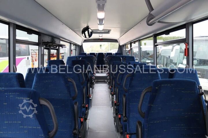 Intercitybusz Iveco Crossway 10.7m/ Manual / Lift